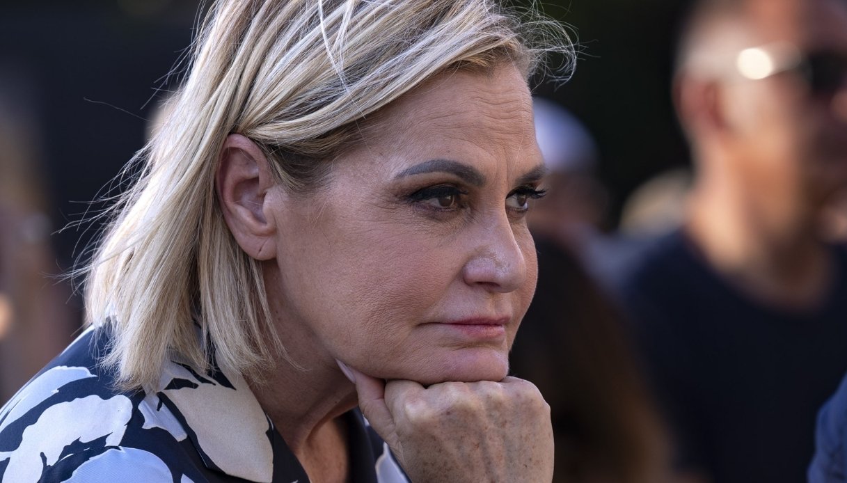 Grande Fratello, le pagelle della seconda puntata: Simona mette k.o. Matteo (10), il dolore di Grazi (senza voto)