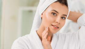 Puro e non raffinato. I mille e uno usi di questo burro di karité conquisteranno te e la tua pelle