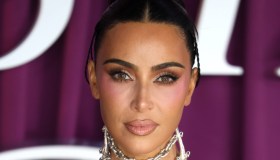 Kim Kardashian, 45 anni e zero limiti: il vestito pitonato che conquista Londra