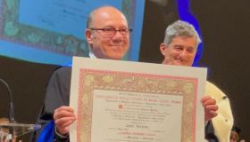 Carlo Verdone riceve la laurea ad honorem: “Medico mancato”