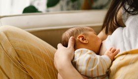 Allattamento al seno, perché è importante per tutte le donne, anche HIV-positive