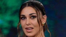 Belen Rodriguez, su Instagram la gioia per la nascita di Clara Isabel. Ma l’annuncio scompare