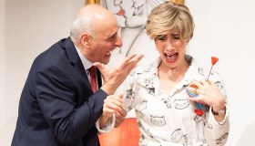 Fabio Gravina al Teatro Prati con Coppie: l’amore è cieco ma il Codice Civile ci vede benissimo