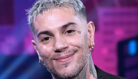 Emis Killa vittima di truffa online, rubati i soldi per la bambina malata