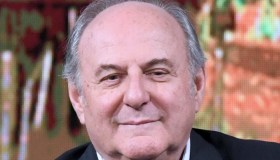 La Ruota della Fortuna, Gerry Scotti esita: “Ogni volta che dico qualcosa, sbaglio”