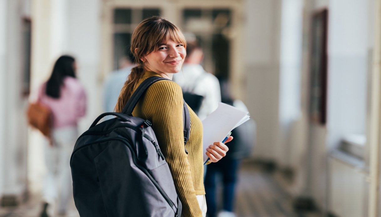 ragazza all'università