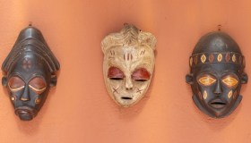 Le maschere da appendere alle pareti: quali sceglierere