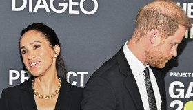 Meghan Markle dopo la figuraccia cambia look ed esce con Harry ma lui non è convinto