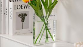 L’ossessione per i complementi d’arredo a forma di libro, il trend che non è solo per bibliofili