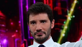 Affari Tuoi, Stefano De Martino ci prova fino alla fine: la partita va in fumo