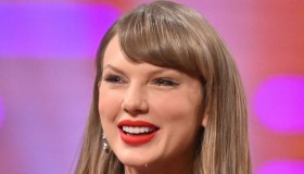 Taylor Swift si confessa da Jimmy Fallon: svelato il retroscena sul Super Bowl