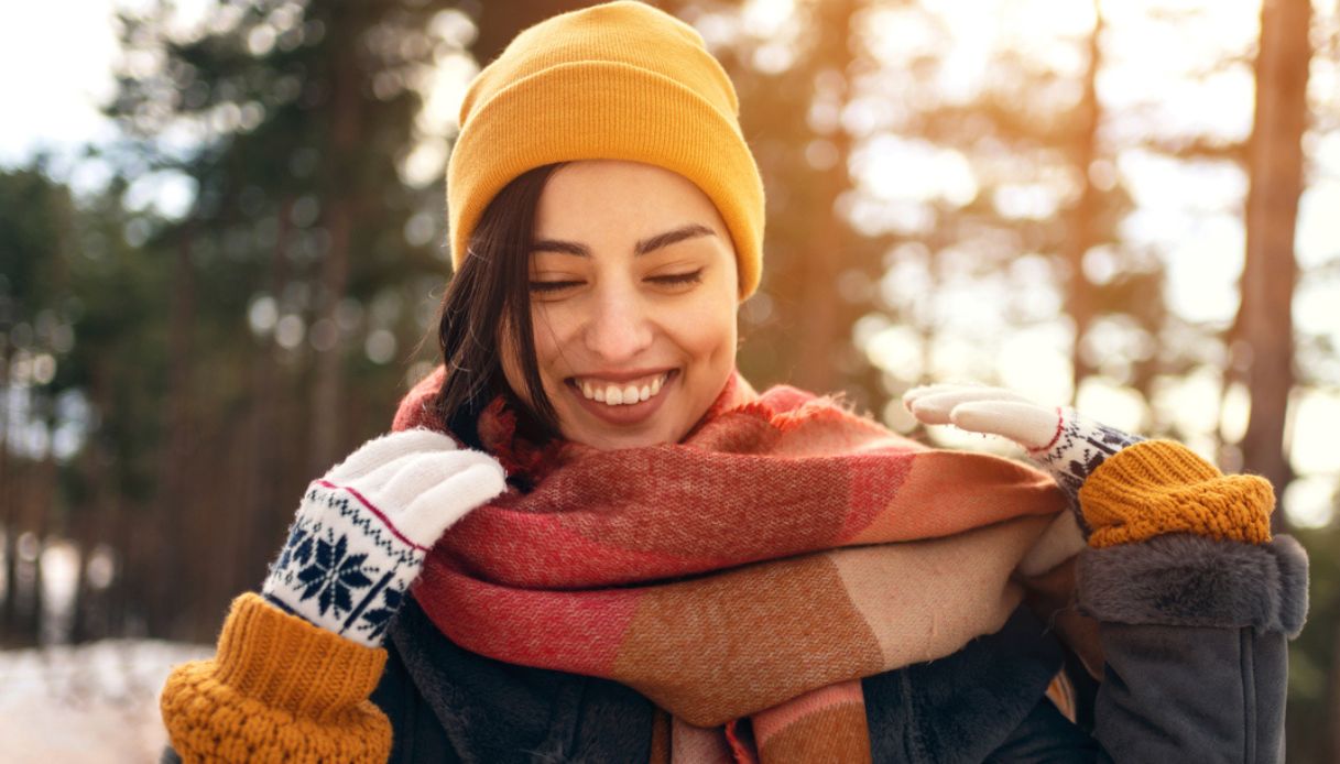 Tutto a 5 Euro: 25 accessori invernali imperdibili, tra cappelli, guanti e sciarpe, per restare al caldo con poco