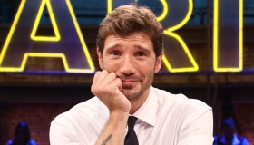 Affari Tuoi, crisi e debiti ma la sfortuna non molla: finisce in lacrime