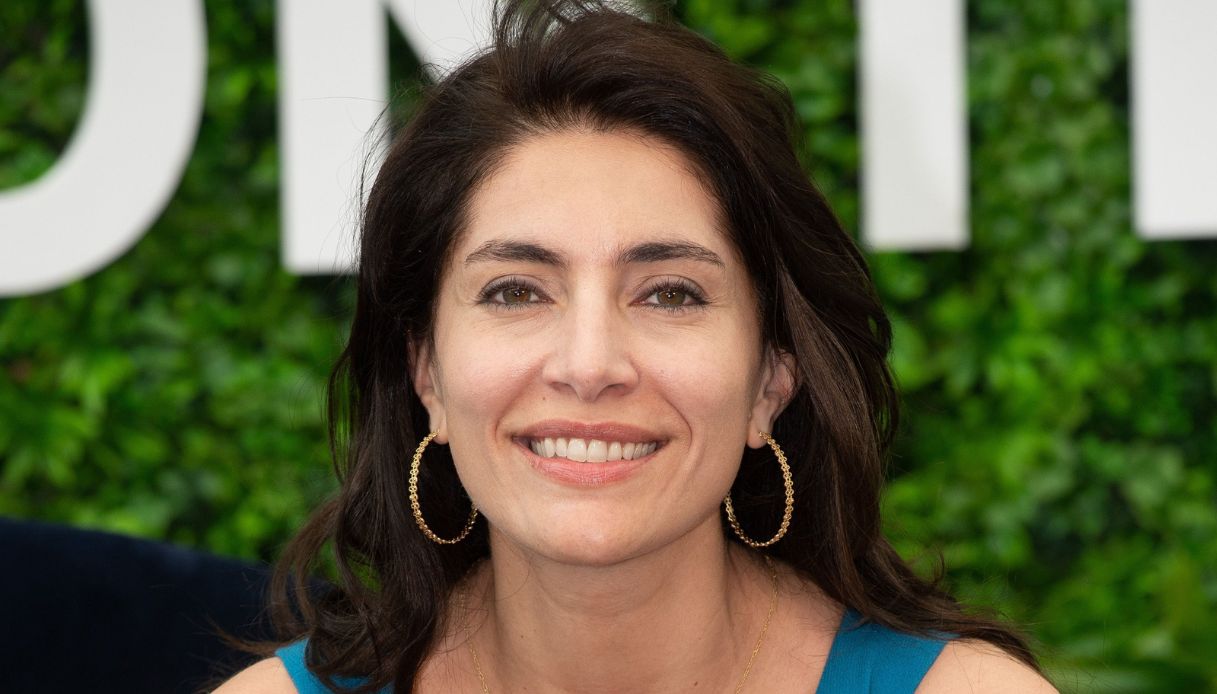 La Volta Buona, pagelle 26 novembre: lo scoop di Caterina Murino sulla Balivo (8), la dedica all’iconica Ornella Vanoni (9)