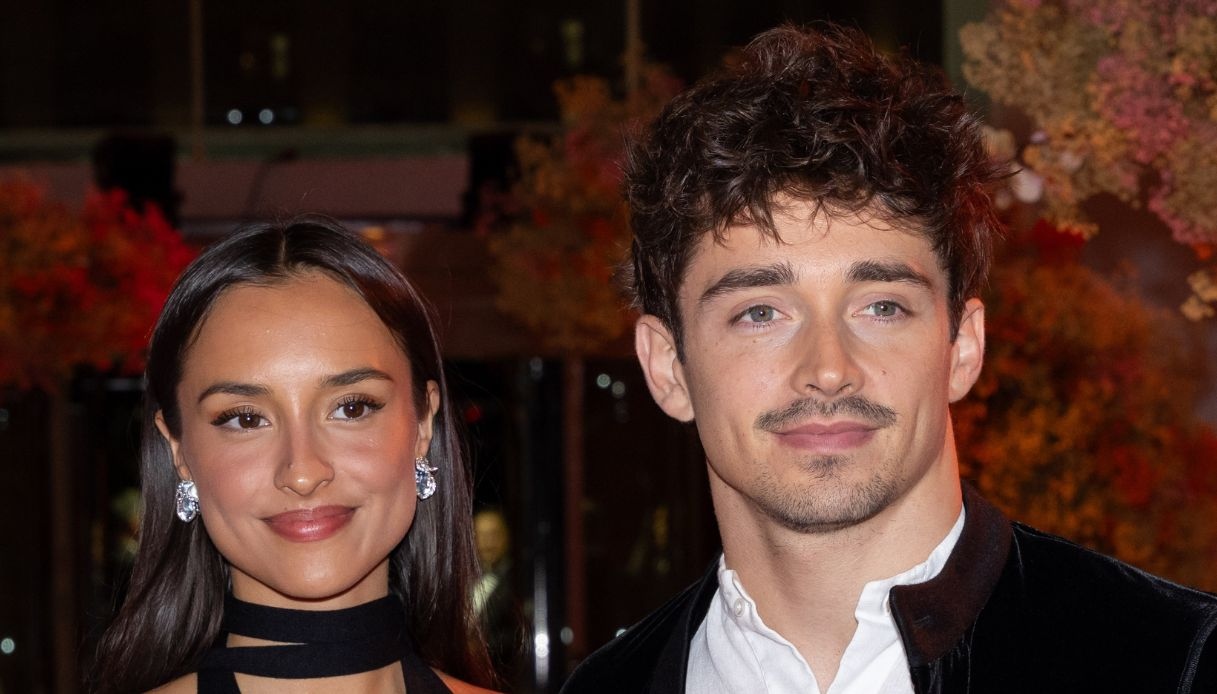 Charles Leclerc si sposa con Alexandra Saint Mieux, l’annuncio del pilota Ferrari Charles Leclerc si sposa con Alexandra Saint Mieux, l’annuncio del pilota Ferrari