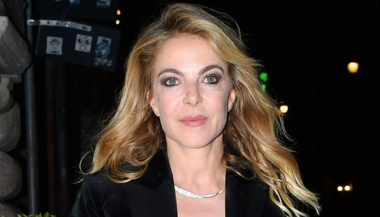 Claudia Gerini, nuove parole su Samira Lui: “Non volevo sembrare acida” Claudia Gerini, nuove parole su Samira Lui: “Non volevo sembrare acida”