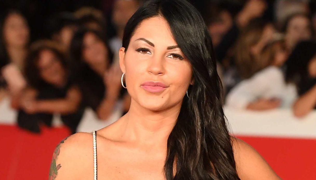 Eliana Michelazzo a Verissimo sul caso Caltagirone: “Ho pensato al suicidio. Anche io avevo un marito fantasma”