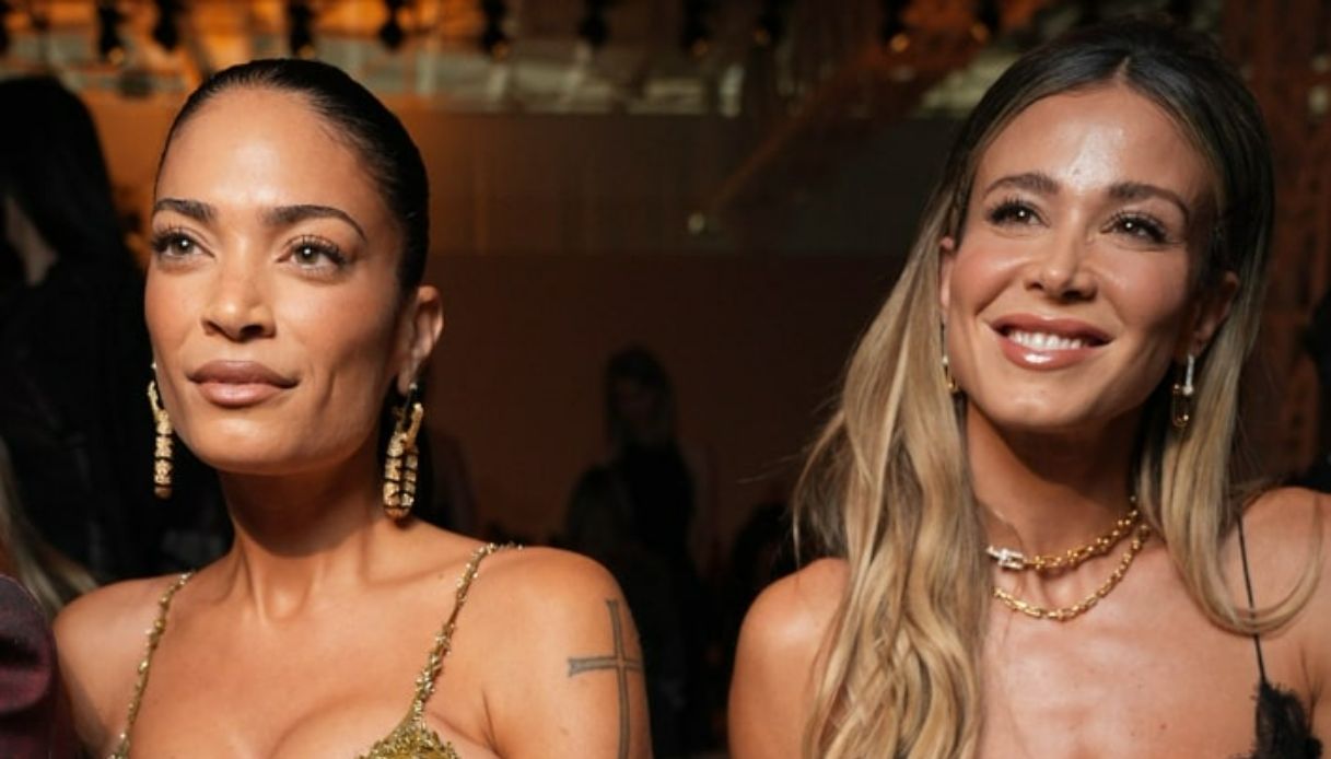 elodie e diletta leotta nel locale pi249 trasgressivo andrea iannone resta a guardare