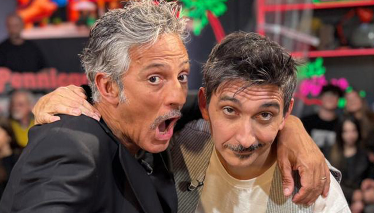 Fiorello a La Pennicanza regala soldi. E arriva la chiamata di Virginia Raffaele Fiorello a La Pennicanza regala soldi. E arriva la chiamata di Virginia Raffaele