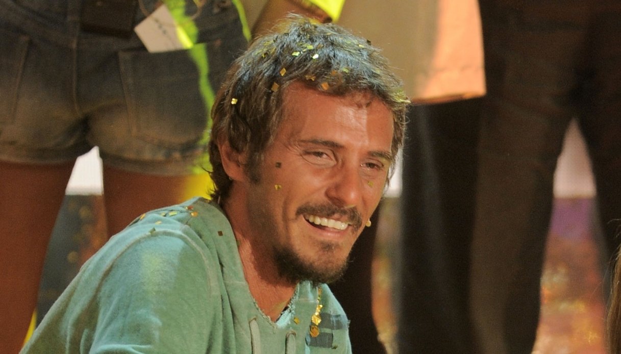 La Volta Buona, pagelle 6 novembre: i tagliandi di Paola Perego (7), Laerte Pappalardo e l’anoressia (8) La Volta Buona, pagelle 6 novembre: i tagliandi di Paola Perego (7), Laerte Pappalardo e l’anoressia (8)