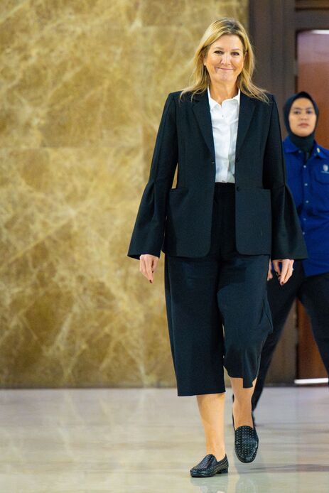 Maxima d'Olanda in bermuda