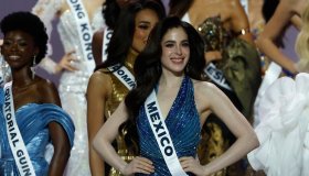 Rivolta delle aspiranti Miss Universo dopo l’insulto: “Rispetto per noi donne”