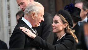 Re Carlo, ci sono Kate e Camilla dietro la sua decisione più difficile