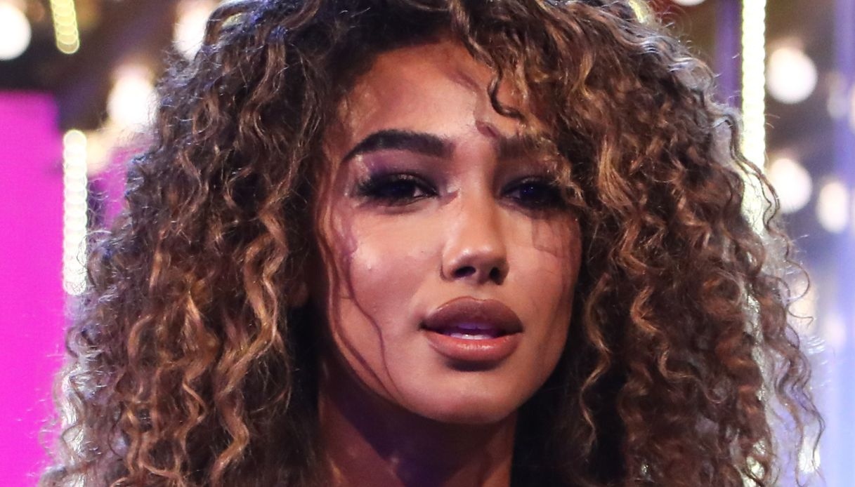 La Ruota della Fortuna, Samira Lui sorprende Gerry Scotti: “Ti viene naturale”