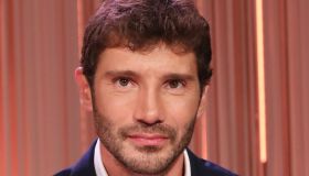 Ascolti tv del 12 novembre, palinsesto stravolto per Sinner. De Martino trema