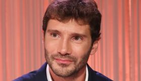 Ascolti tv del 5 novembre, De Martino e Montalbano contro Scotti e Pavarotti