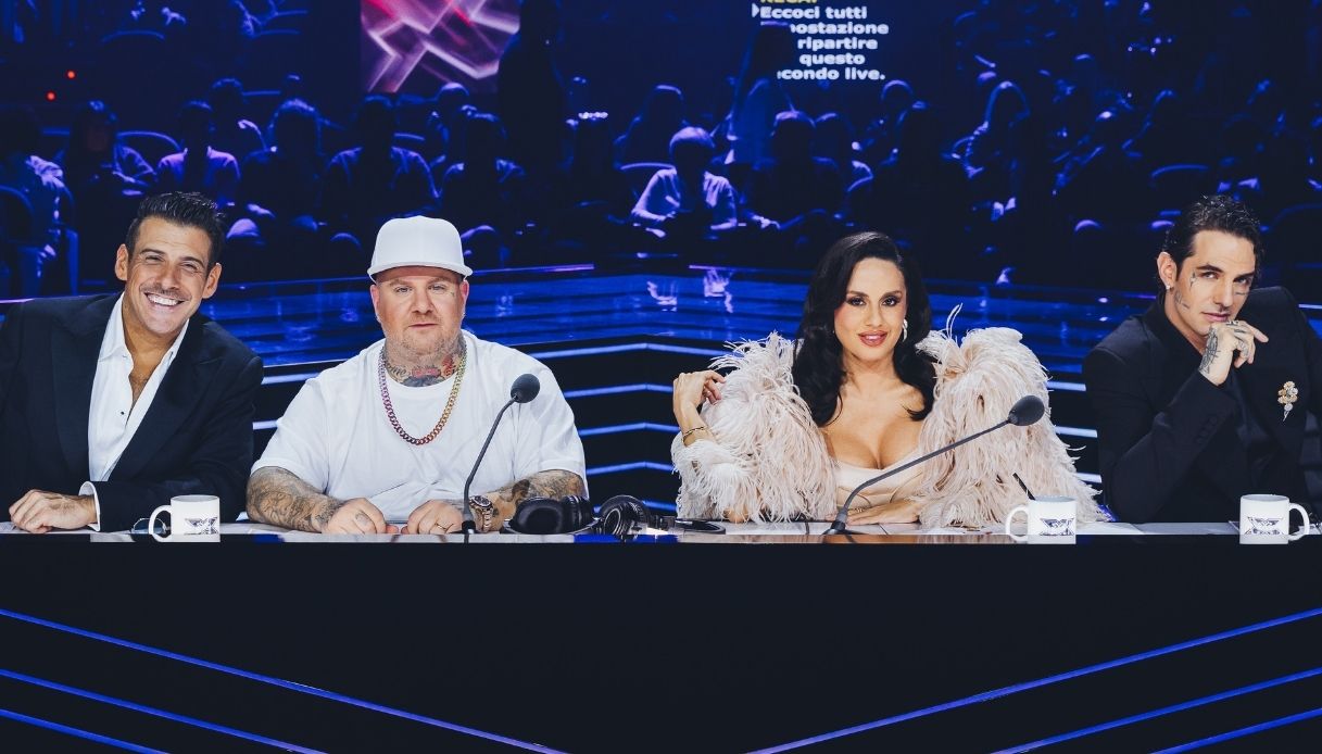 X Factor, anticipazioni del terzo Live: sfida anni ’90 e ospite Tommaso Paradiso X Factor, anticipazioni del terzo Live: sfida anni ’90 e ospite Tommaso Paradiso