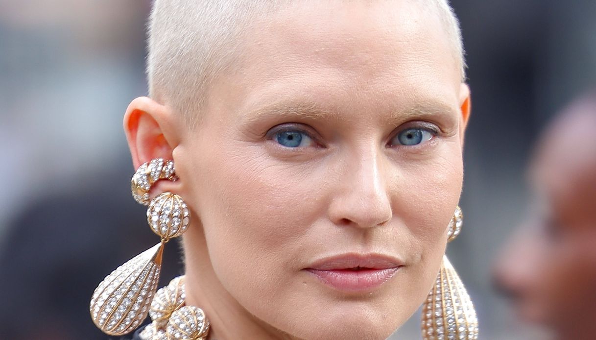 Bianca Balti, la depressione dopo la cura per il cancro: “Ho toccato il fondo”