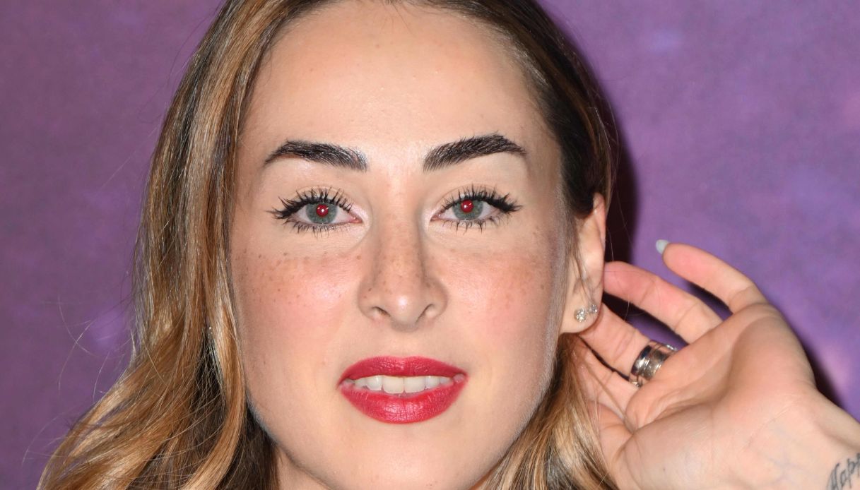 carlotta ferlito la foto dall8217ospedale dopo l8217intervento all8217utero finalmente libera