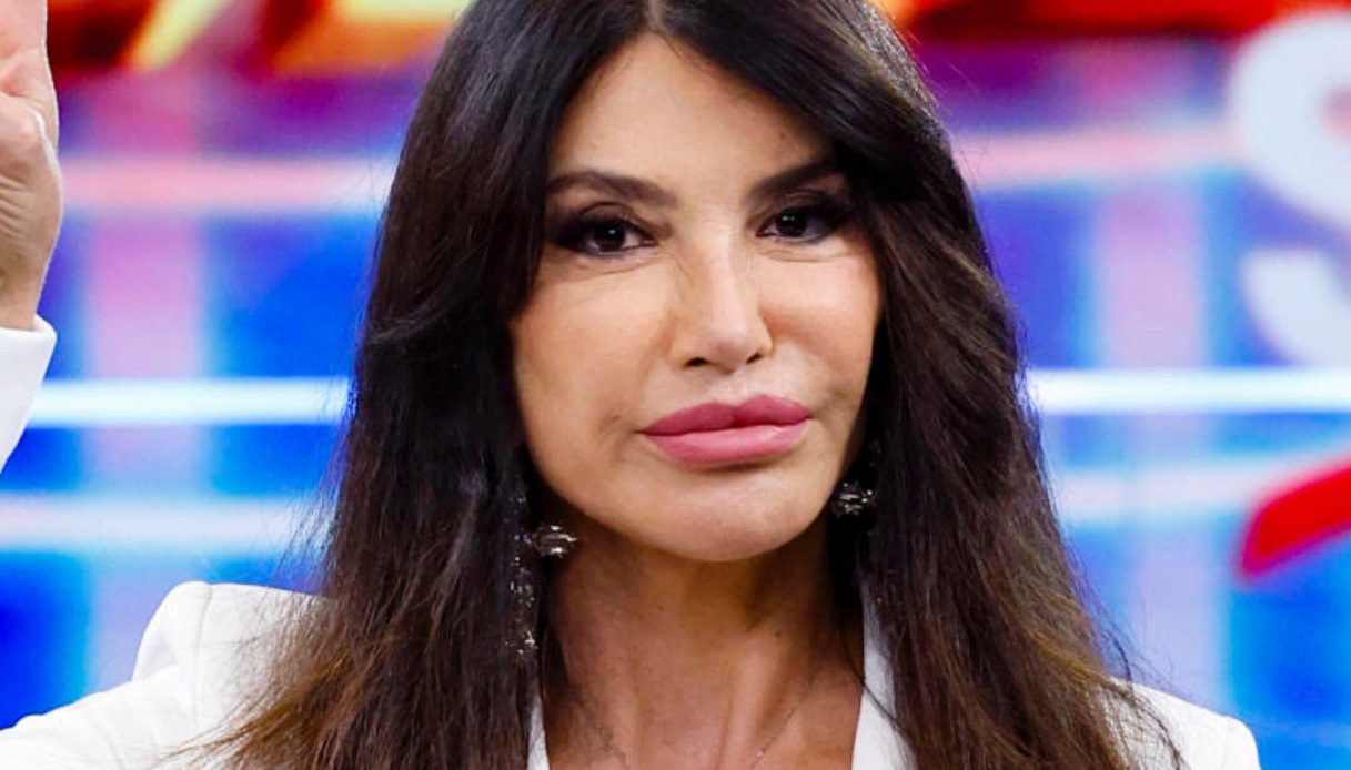 Tale e Quale Show, le pagelle della finale: Cristiano Malgioglio, ingabbiato e tagliente (10), Carmen Di Pietro, comicissima ma poco Mina (4) Tale e Quale Show, le pagelle della finale: Cristiano Malgioglio, ingabbiato e tagliente (10), Carmen Di Pietro, comicissima ma poco Mina (4)