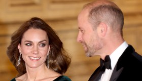 Kate Middleton, sguardi innamorati con William e l’abbraccio proibito