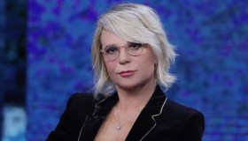 Anticipazioni Amici del 23 novembre, tre nuovi ingressi nella scuola