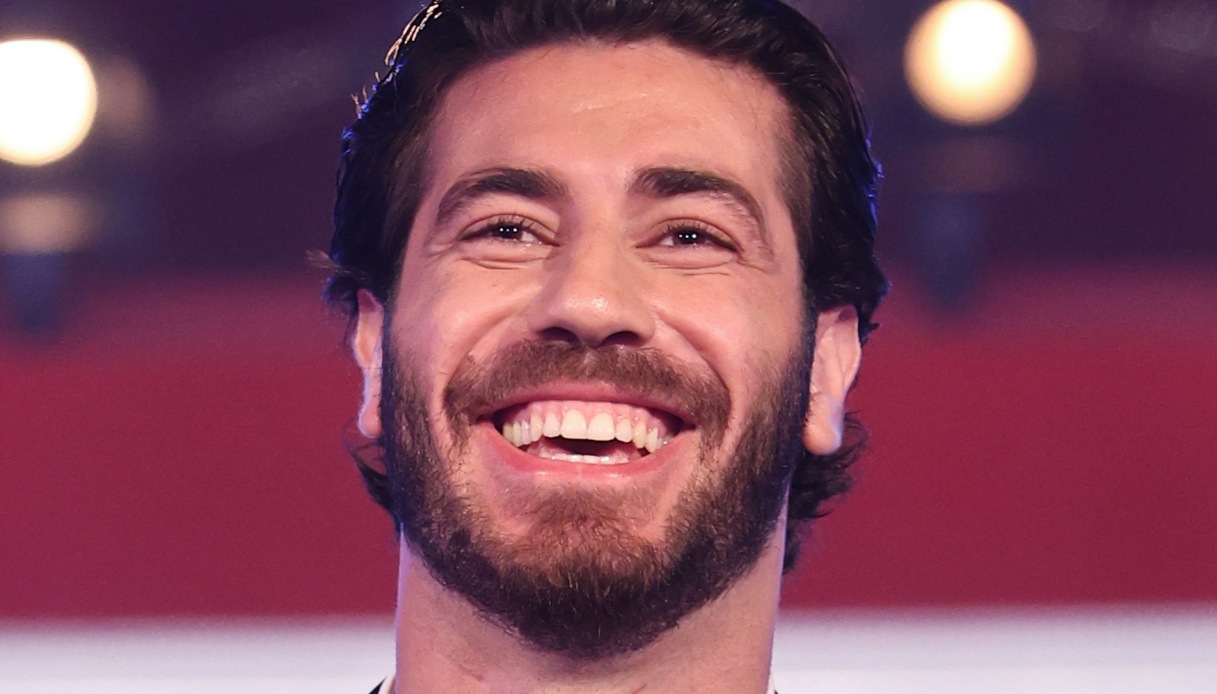 Grande Fratello, il gesto poco elegante di Omer che scatena il caos nella Casa