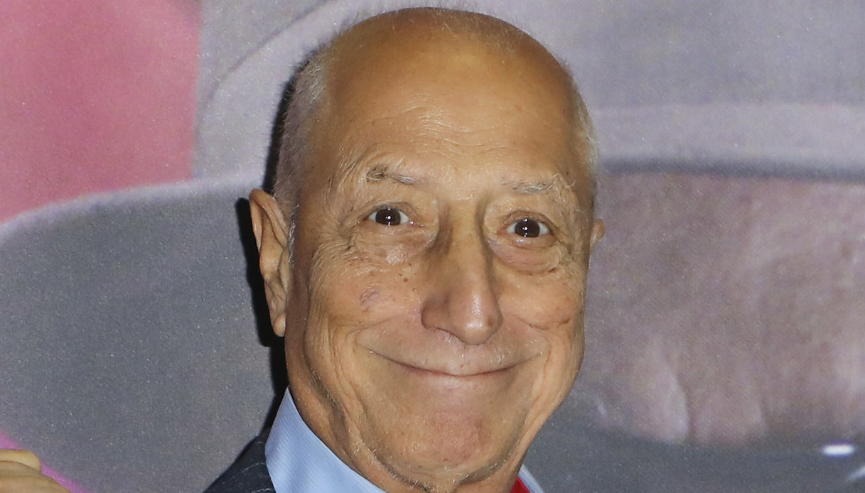 Pippo Franco: “Con la TV ho chiuso”. Cosa fa oggi lo storico volto del Bagaglino