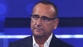 Carlo Conti prolunga Sanremo, nonostante la “grande fuga dei Big”