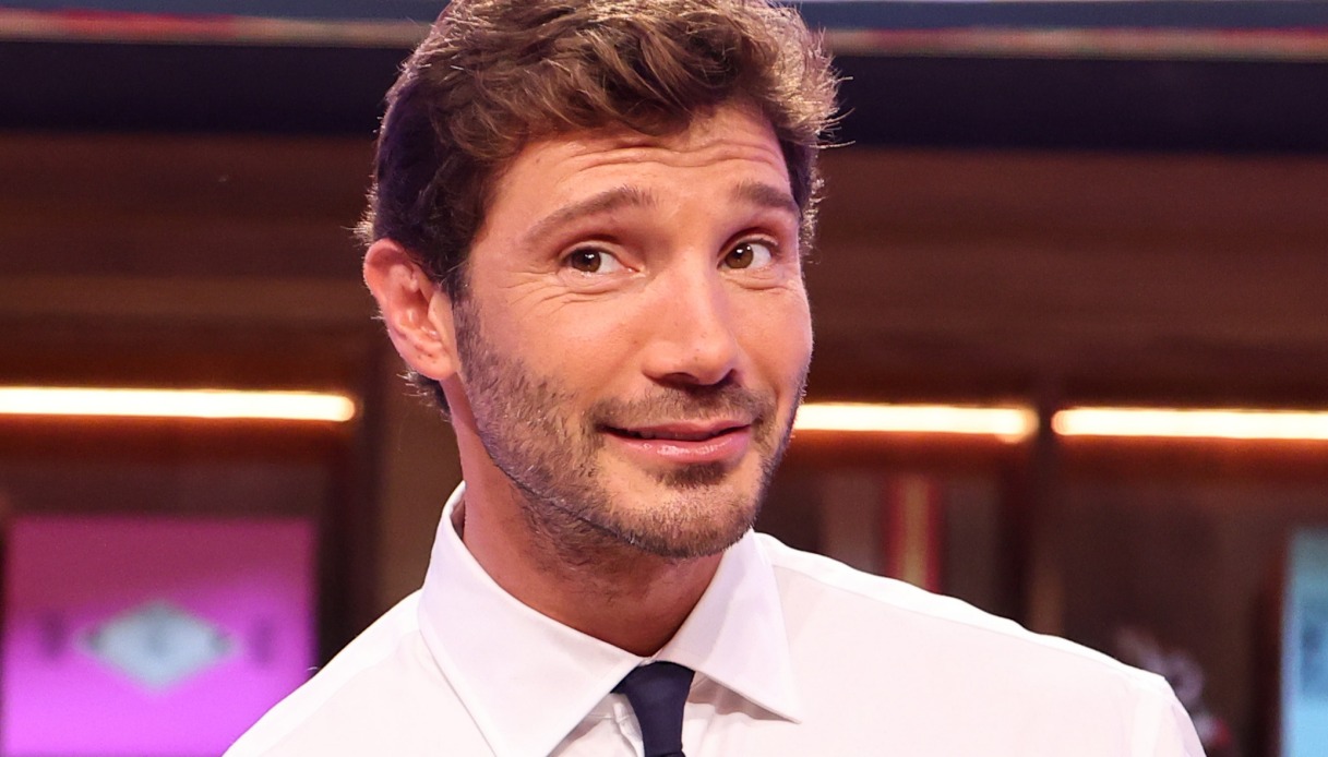 affari tuoi puntata disastrosa e de martino scherza su la ruota della fortuna da Dilei.it affari tuoi puntata disastrosa e de martino scherza su la ruota della fortuna