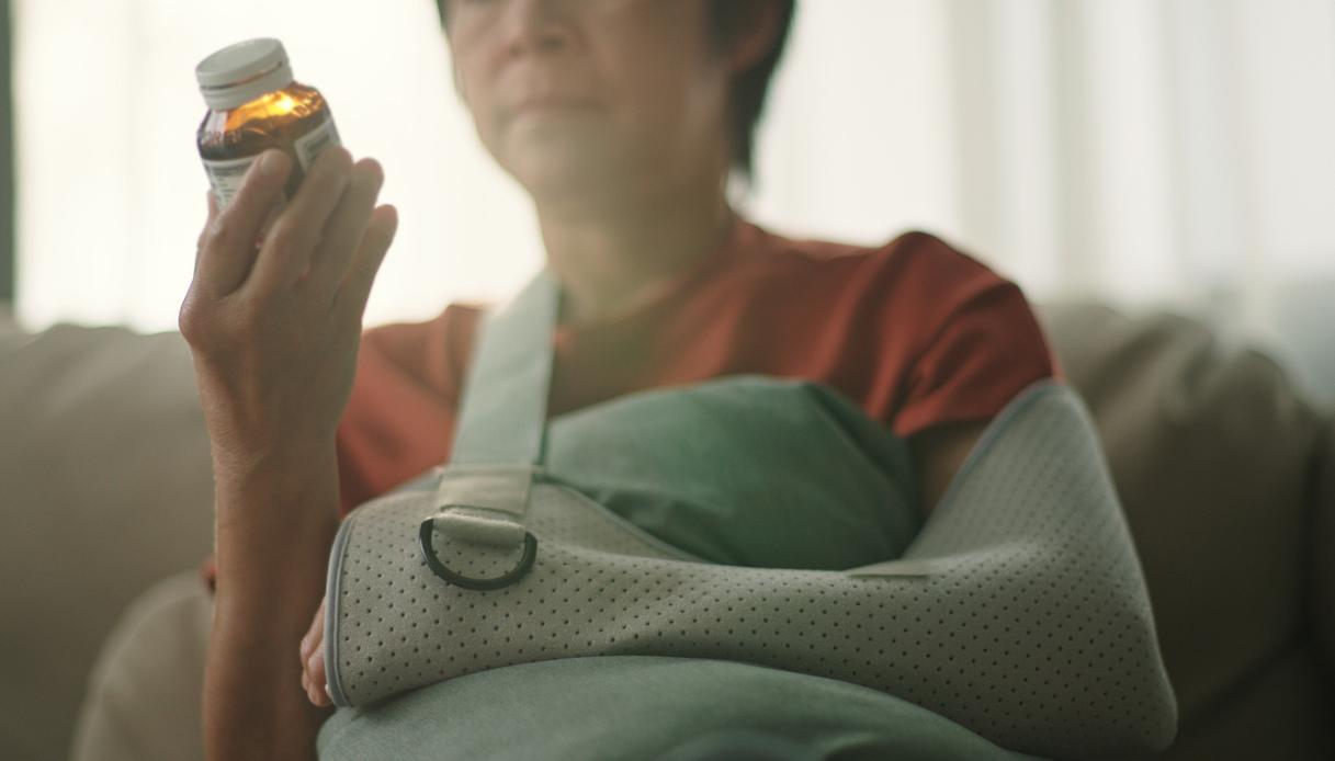 Dolori articolari, gli integratori naturali più potenti: la top 10 di antinfiammatori che Funzionano Dolori articolari, gli integratori naturali più potenti: la top 10 di antinfiammatori che Funzionano