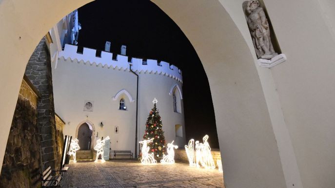 Trakoscan Castle, il meraviglioso castello di luci tra storia, leggende e magia