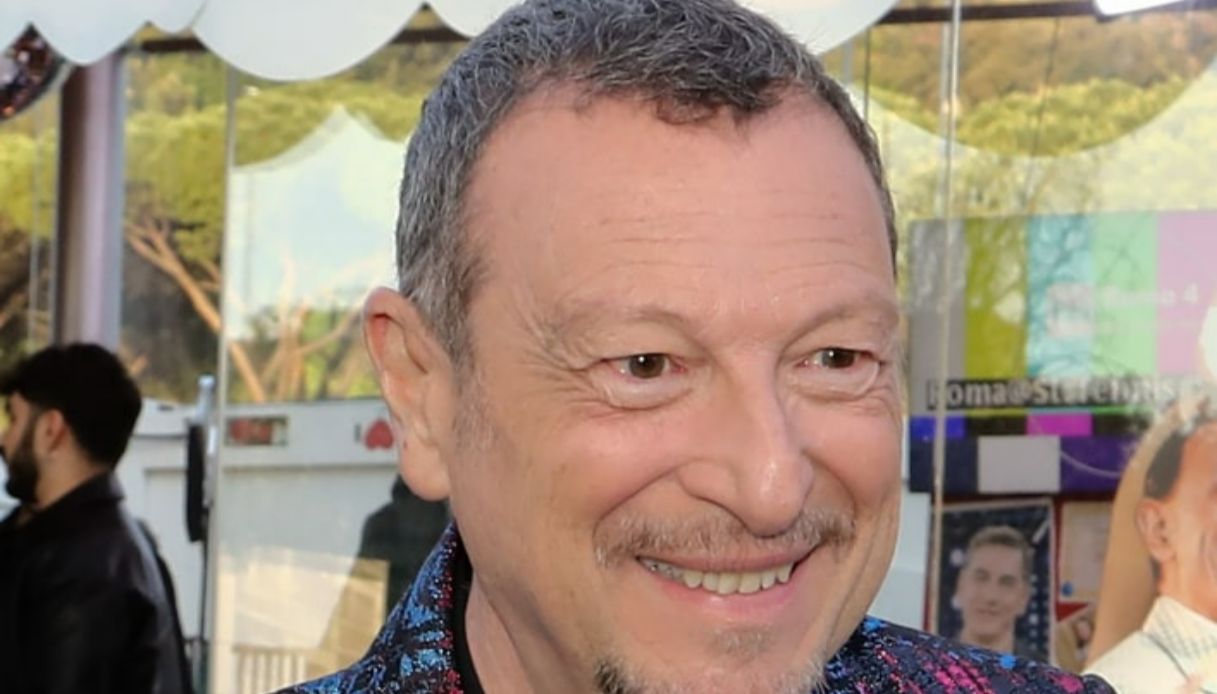 “Amadeus pronto a prendere il posto di Stefano De Martino”, il retroscena sul ritorno in Rai “Amadeus pronto a prendere il posto di Stefano De Martino”, il retroscena sul ritorno in Rai