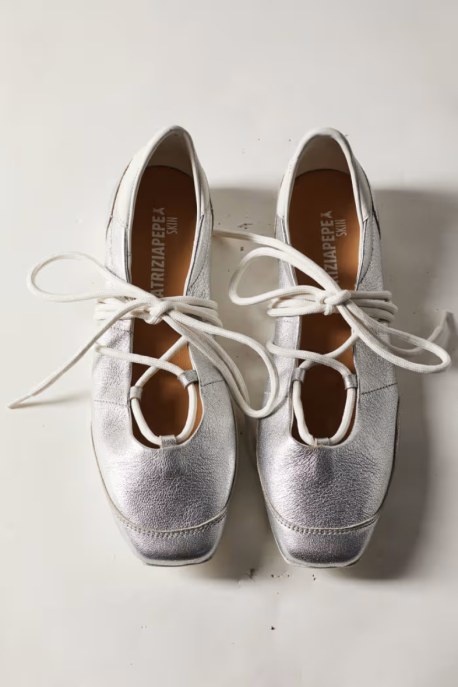 Look per Capodanno 2026: 5 must-have scintillanti per portare il tuo outfit al livello successivo