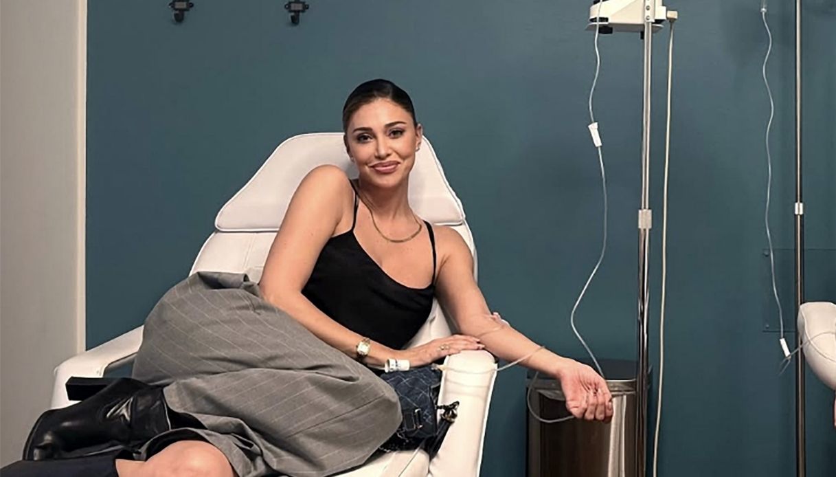 Belen Rodriguez con la flebo