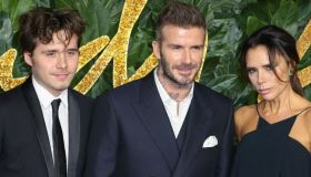 Beckham bloccati dal figlio Brooklyn, Victoria disperata. Scatta l’operazione salva Natale