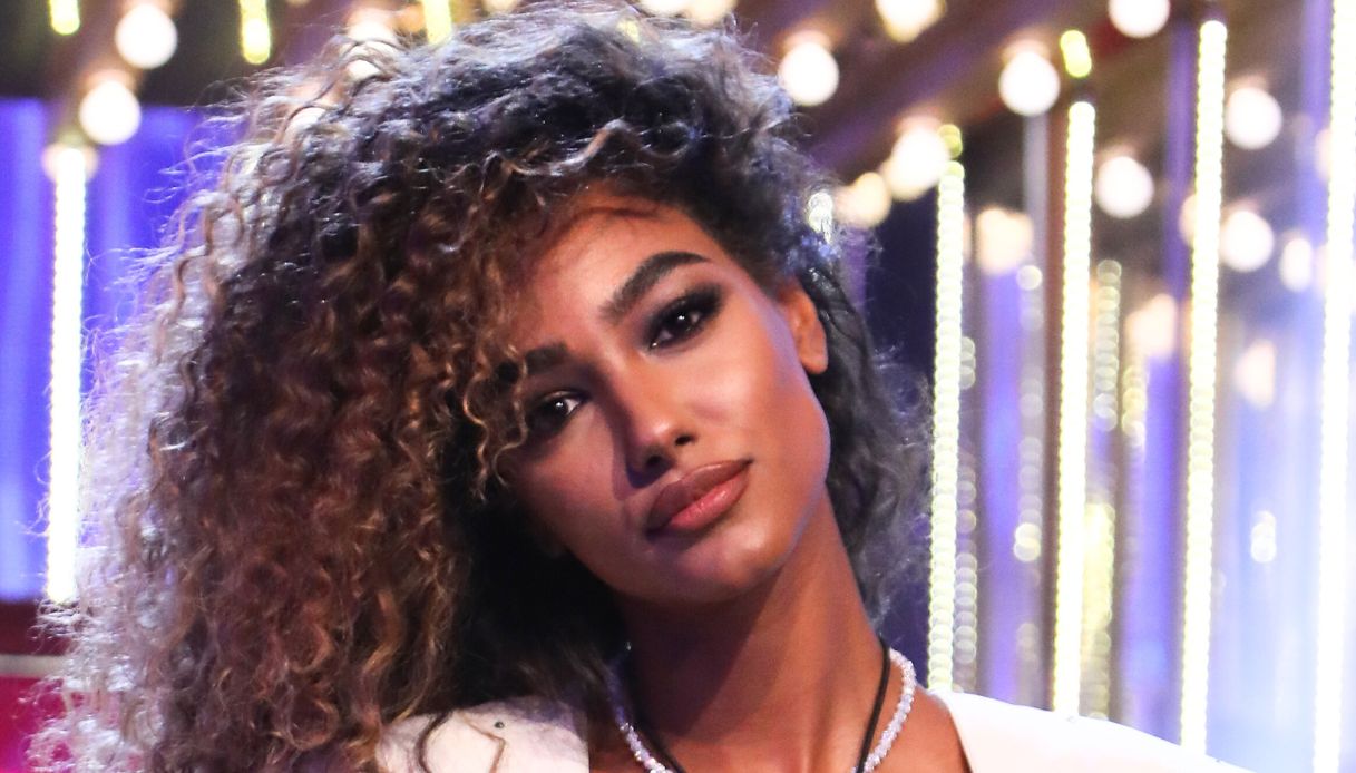 la ruota della fortuna samira lui sorprende scotti con una confessione inaspettata sogno bruno barbieri da Dilei.it la ruota della fortuna samira lui sorprende scotti con una confessione inaspettata sogno bruno barbieri