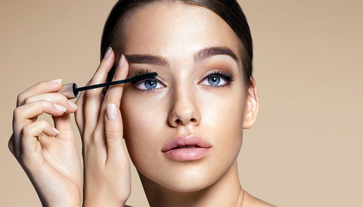 il correttore cancella et224 pi249 venduto diventa gift set insieme al mascara best seller 200 il regalo perfetto da Dilei.it il correttore cancella et224 pi249 venduto diventa gift set insieme al mascara best seller 200 il regalo perfetto