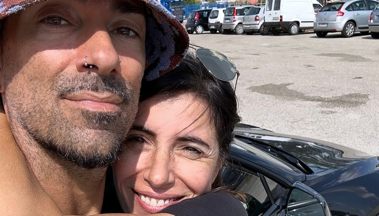 Emamuel Lo: “Giorgia? Mai tradita”. La proposta di matrimonio e le parole su De Martino Emamuel Lo: “Giorgia? Mai tradita”. La proposta di matrimonio e le parole su De Martino