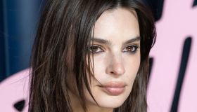 La crema idratante preferita da Emily Ratajkowski costa solo 11 euro. Ed è il beauty must have dell’inverno